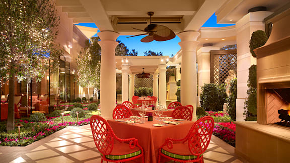 Restaurant at deals wynn las vegas